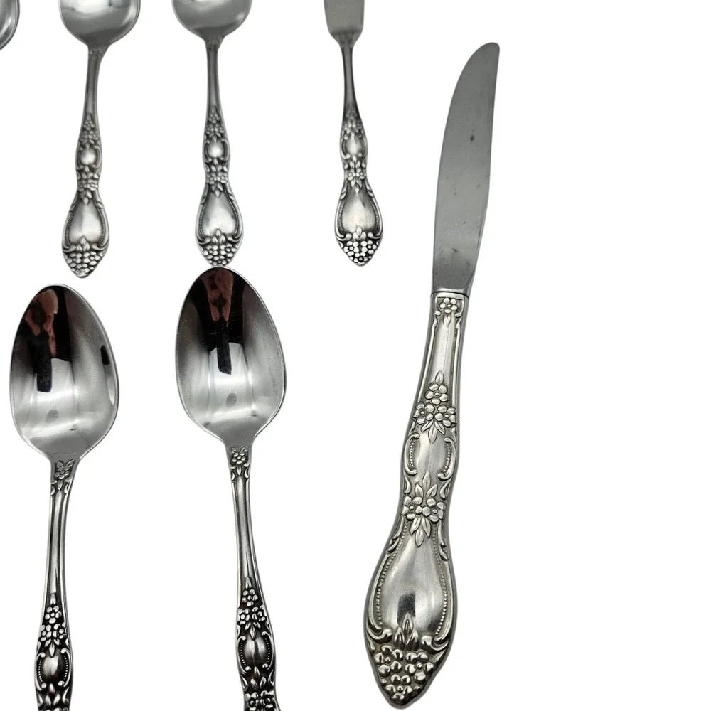 Oneida Wm. A. Rogers Huntington English Garden Stainless Flatware 8 pc Lot